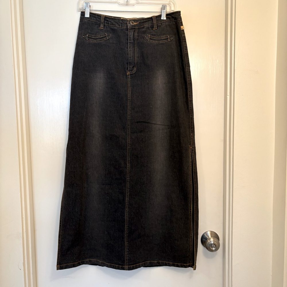 Desert Diva by Sherry Holt Long Denim Skirt - Size S